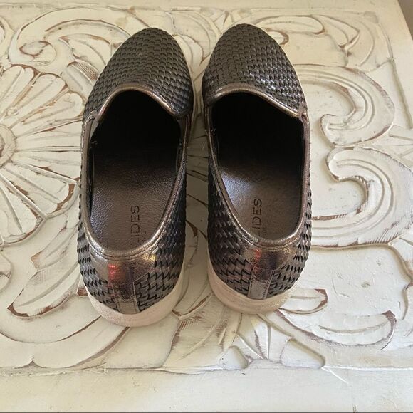 J/Slides Calina Pewter Fashion Sneakers Size 9 - Picture 4 of 6